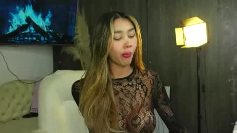 Snapshot of victoria_sweet_v chatting on 23, 4, 2026 Liah online show from 23, 4, 2026