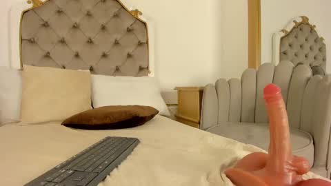 Snapshot of victoria_vallejo chatting on 10, 2, 2025 victoria online show from 10, 2, 2025