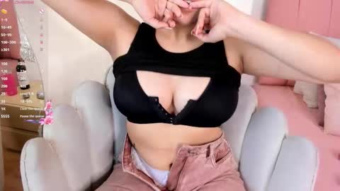 Snapshot of victoria_vallejo chatting on 16, 2, 2026 victoria online show from 16, 2, 2026