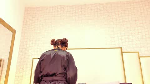 Victoria Sofia online show from 9, 2, 2025