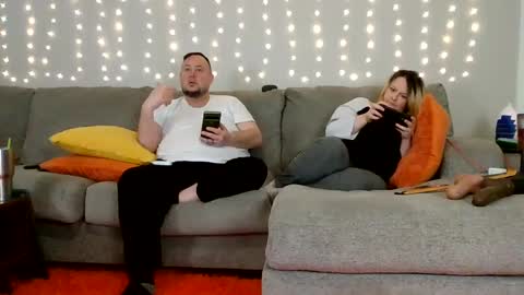 Snapshot of victoriaandjesse chatting on 7, 12, 2024 Victoria and Jesse online show from 7, 12, 2024