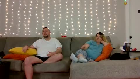 Snapshot of victoriaandjesse chatting on 1, 1, 2025 Victoria and Jesse online show from 1, 1, 2025