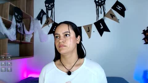 Victoria online show from 15, 10, 2025