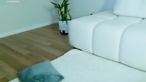 Miss V online show from 11, 11, 2025