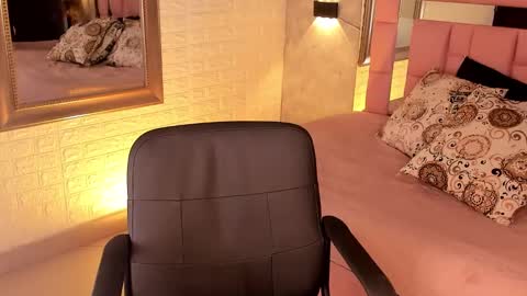 Snapshot of victoriagolden chatting on 22, 1, 2025 VICTORIA online show from 22, 1, 2025