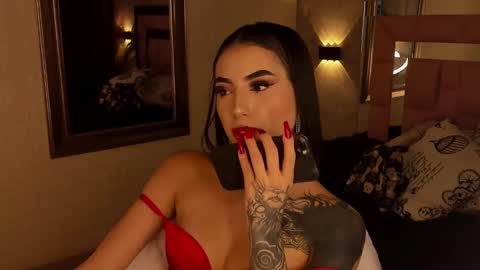 Snapshot of victoriagolden chatting on 25, 2, 2025 VICTORIA online show from 25, 2, 2025