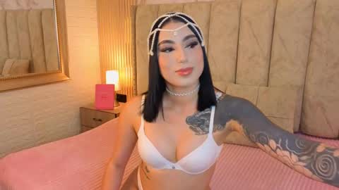 Snapshot of victoriagolden chatting on 28, 10, 2025 VICTORIA online show from 28, 10, 2025