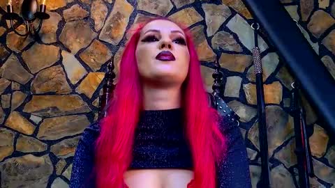 Snapshot of victoriaheller chatting on 29, 11, 2025 Victoria Heller online show from 29, 11, 2025