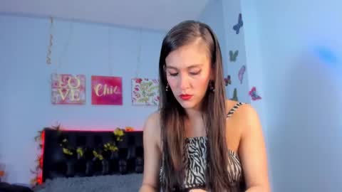 Snapshot of victorialarson2 chatting on 6, 11, 2025 Victoria Larson - Independient Model online show from 6, 11, 2025