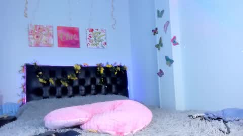 Snapshot of victorialarson2 chatting on 7, 11, 2025 Victoria Larson - Independient Model online show from 7, 11, 2025