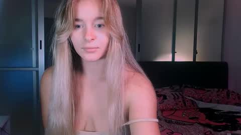 Snapshot of victoriande chatting on 17, 10, 2025 Eva and Victor online show from 17, 10, 2025