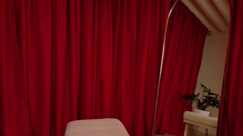 VictoriaNova online show from 5, 3, 2026