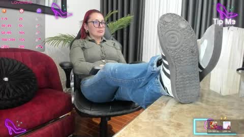 Snapshot of victoriapaker chatting on 2, 6, 2026 victoriapaker online show from 2, 6, 2026