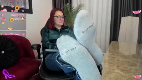 Snapshot of victoriapaker chatting on 10, 6, 2026 victoriapaker online show from 10, 6, 2026
