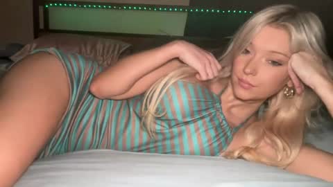 Victoriarrose online show from 7, 7, 2026