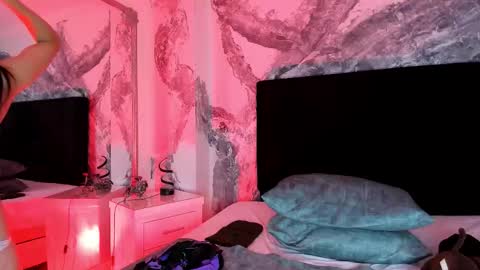 victoriasanz_ online show from 19, 12, 2025