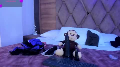 victoriasanz_ online show from 22, 12, 2025