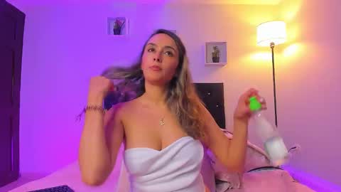 Snapshot of victoriia_rose_ chatting on 29, 3, 2026 victoriia_rose_ online show from 29, 3, 2026