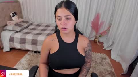 V  I C  T O R I A  online show from 5, 12, 2024