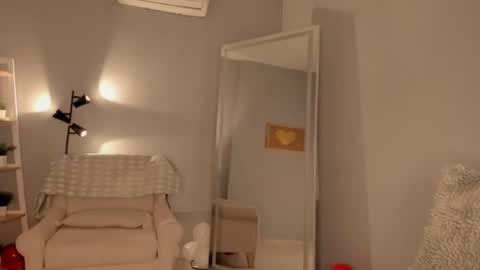 Snapshot of vienah chatting on 27, 2, 2025 Karla online show from 27, 2, 2025
