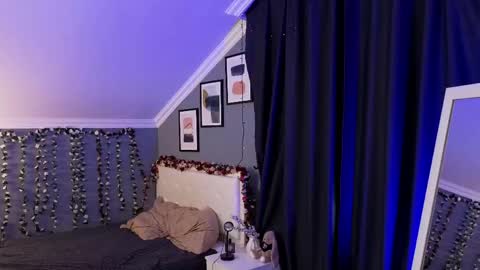Snapshot of vienna_gones chatting on 7, 6, 2026 Eva online show from 7, 6, 2026