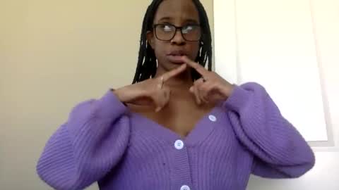 Snapshot of viiickyyy chatting on 28, 2, 2025 Vicky C Vicky V - Vicky C Baby Baby Vee - Schoolgurl V - V the Qween of Edging - Miss Vicky if U Nasty online show from 28, 2, 2025