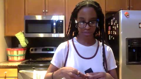 Snapshot of viiickyyy chatting on 9, 9, 2025 Vicky C Vicky V - Vicky C Baby Baby Vee - Schoolgurl V - V the Qween of Edging - Miss Vicky if U Nasty online show from 9, 9, 2025