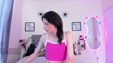 Violet online show from 2, 11, 2025