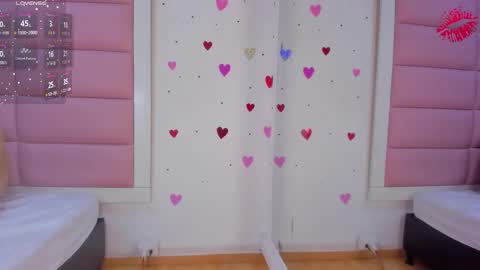 Snapshot of viioletta_18 chatting on 15, 9, 2025 Violetta online show from 15, 9, 2025