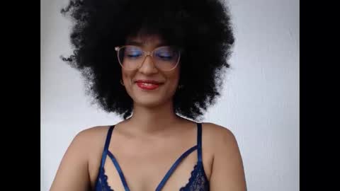 viiolettaaa online show from 25, 4, 2026