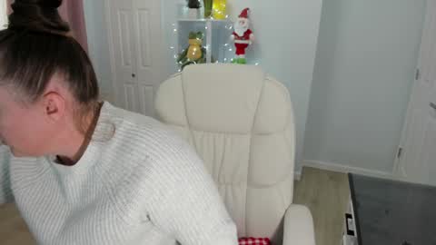 Ukrainian-woman online show from 8, 12, 2024