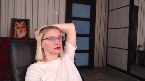 Snapshot of vikaericka chatting on 24, 3, 2026 Vika online show from 24, 3, 2026