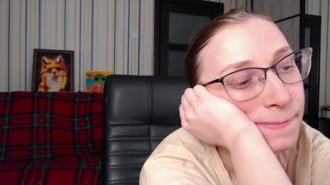 Snapshot of vikaericka chatting on 7, 4, 2026 Vika online show from 7, 4, 2026