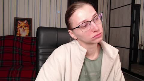 Snapshot of vikaericka chatting on 12, 4, 2026 Vika online show from 12, 4, 2026