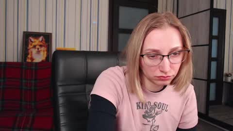 Snapshot of vikaericka chatting on 1, 5, 2026 Vika online show from 1, 5, 2026