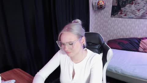 vikapowers online show from 2, 12, 2024