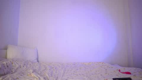 Snapshot of vikkilustfull chatting on 8, 4, 2026 VIKKI online show from 8, 4, 2026