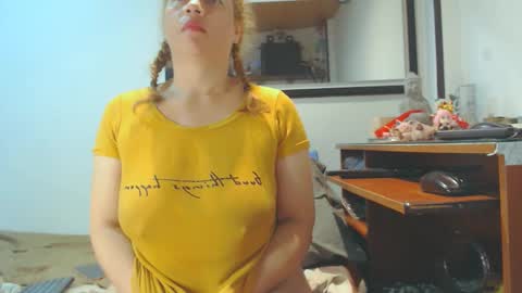 Snapshot of vikktoriaaa chatting on 27, 12, 2024 VIKKKTORIAAA online show from 27, 12, 2024