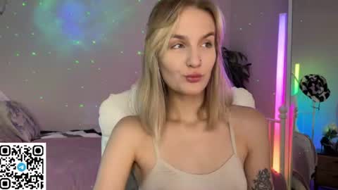 Snapshot of vikky_moon chatting on 11, 7, 2026 Vikky online show from 11, 7, 2026