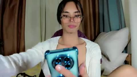 Snapshot of vikkylustfull chatting on 1, 2, 2026 vikkylustfull online show from 1, 2, 2026