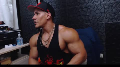 Viktor Herrera online show from 31, 1, 2025