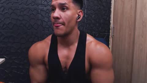 Viktor Herrera online show from 25, 10, 2025