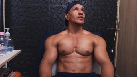 Viktor Herrera online show from 27, 10, 2025