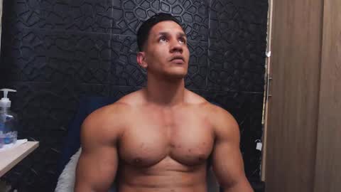 Viktor Herrera online show from 3, 11, 2025