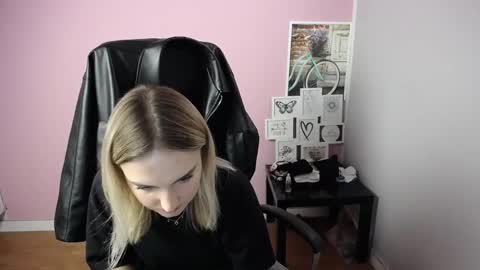 viktoria_lovely online show from 22, 10, 2025