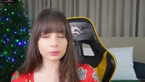 Snapshot of viktoria_storm chatting on 8, 12, 2024 Alisa online show from 8, 12, 2024