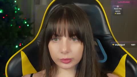 Snapshot of viktoria_storm chatting on 15, 12, 2024 Alisa online show from 15, 12, 2024