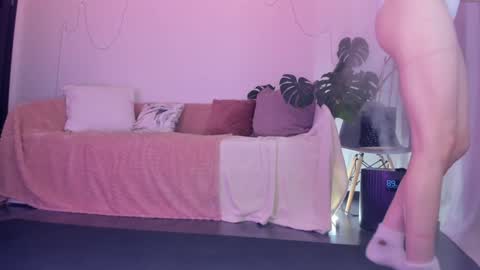 Snapshot of viktoria_sullivans chatting on 20, 12, 2024 Vikky online show from 20, 12, 2024