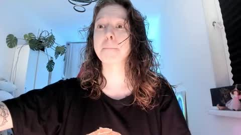 Snapshot of viktoria_sullivans chatting on 26, 11, 2025 Vikky online show from 26, 11, 2025