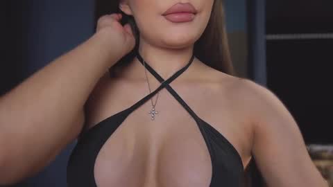 Snapshot of viktoria_www chatting on 14, 4, 2026 Viktoria www online show from 14, 4, 2026